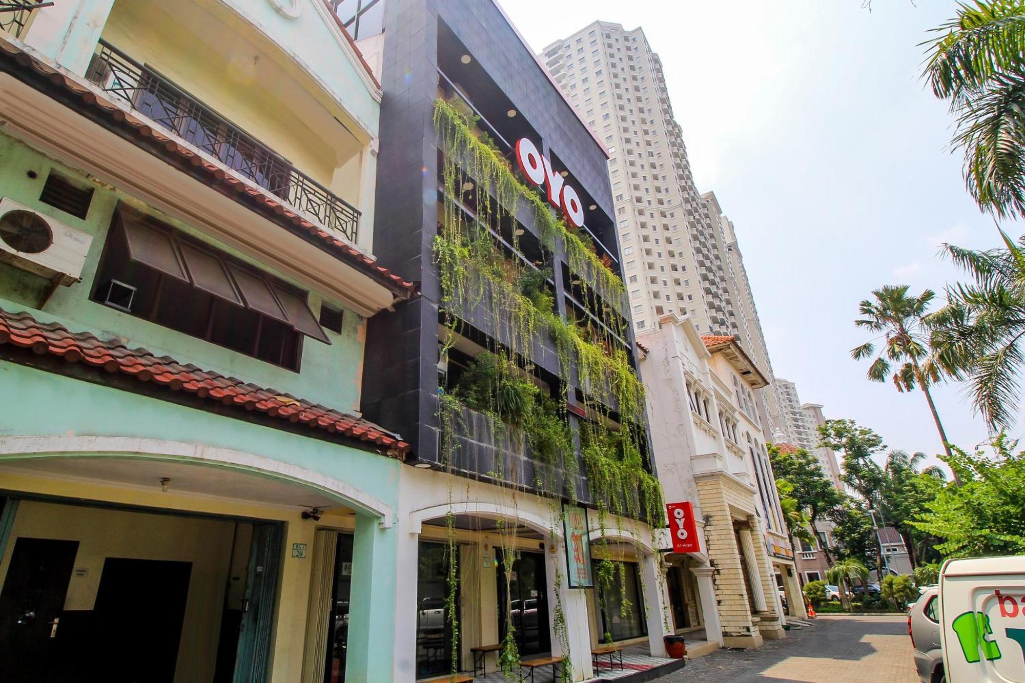 Super Oyo Capital O 217 A1 Hotel Сурабая Экстерьер фото